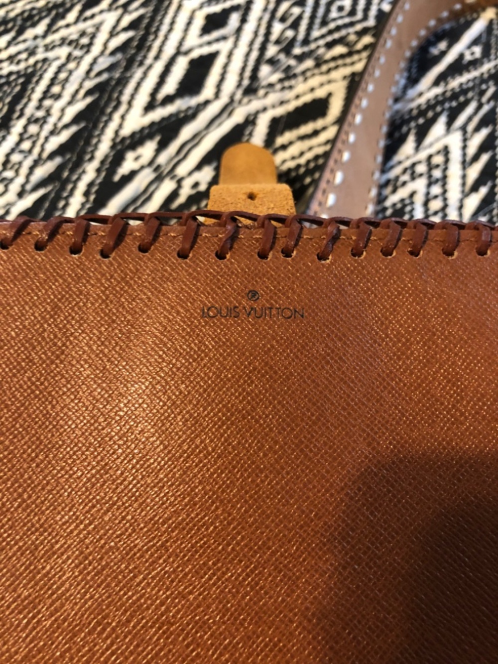 Louis Vuitton - Picture 4 of 4